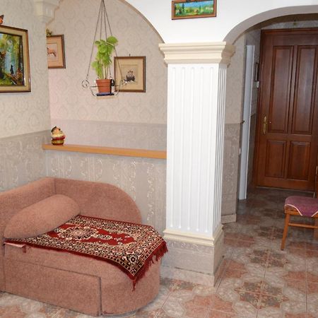 Executive Suite In The Centre Ternopil Esterno foto