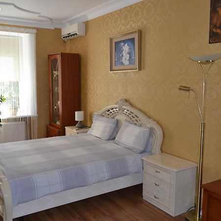 Executive Suite In The Centre Ternopil Esterno foto
