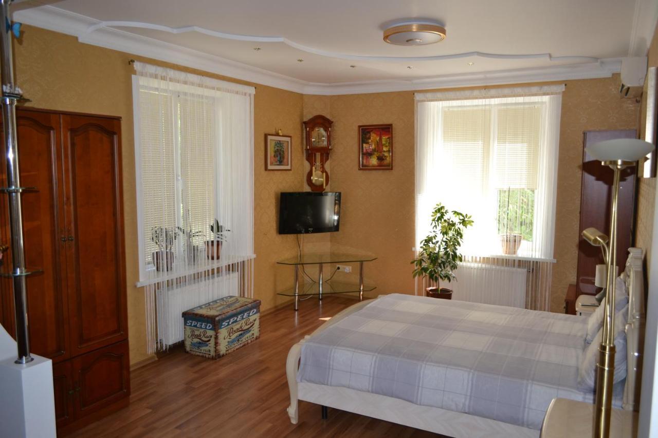 Executive Suite In The Centre Ternopil Esterno foto